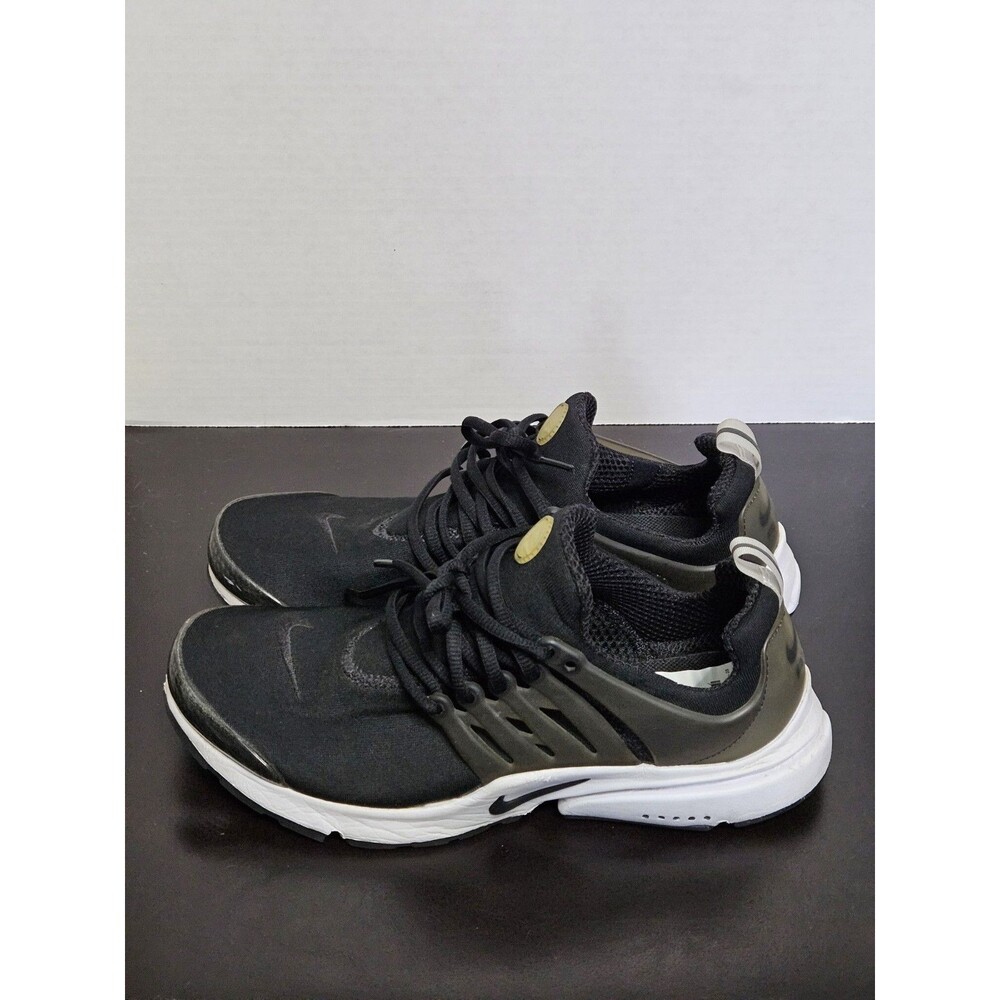 Size 10 - Nike Air Presto Black White